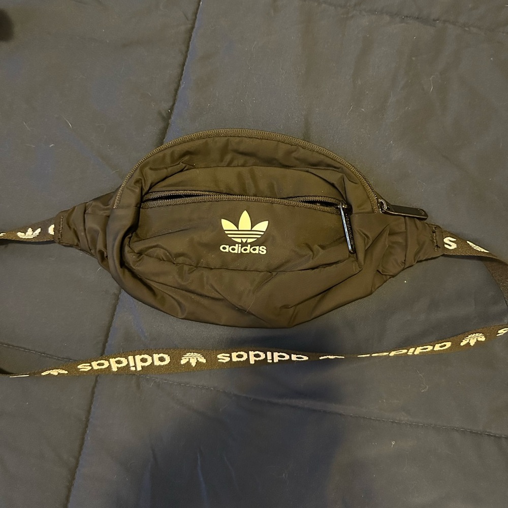 Adidas Fanny Pack - Picture 1 of 1